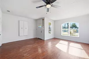 1215 N 18th St, Waco, TX 76707 - Photo 7