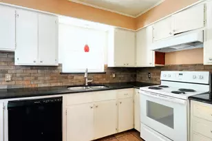 424 W Anita St, Sherman, TX 75092 - Photo 13