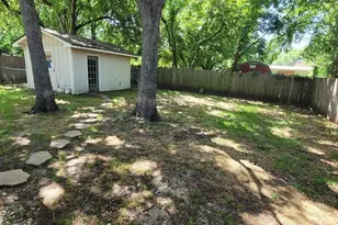 424 W Anita St, Sherman, TX 75092 - Photo 27
