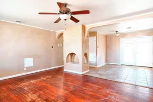 424 W Anita St, Sherman, TX 75092 - Photo 3