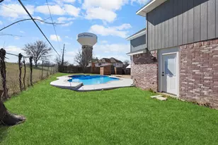 1757 Patrick Cir, Balch Springs, TX 75180 - Photo 35