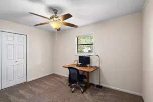 818 Country Club Rd, Bowie, TX 76230 - Photo 25