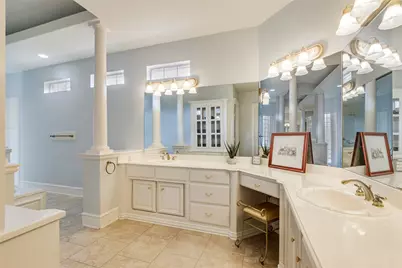 2802 Woodlake Court, Highland Village, TX 75077 - Photo 21