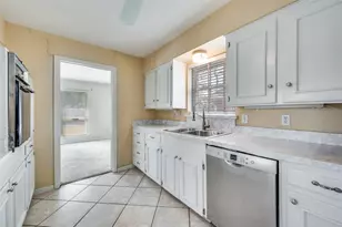 3115 Citation Dr, Dallas, TX 75229 - Photo 11