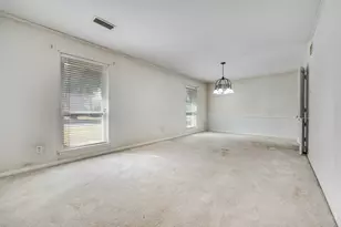 3115 Citation Dr, Dallas, TX 75229 - Photo 9