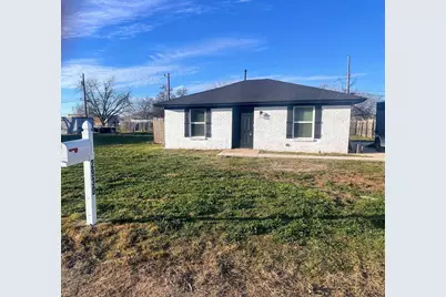 2930 Wheatley Street, Vernon, TX 76384 - Photo 1