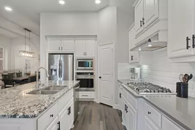 7804 Lewisville Lane, McKinney, TX 75071 - Photo 13