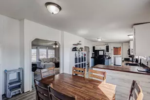 9204 Montana St, Joshua, TX 76058 - Photo 11