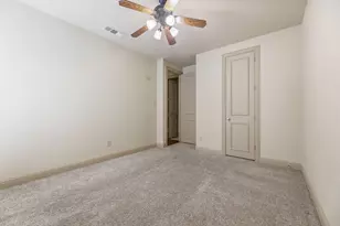 1025 Lady Lore Ln, Lewisville, TX 75056 - Photo 19