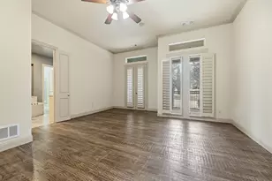 1025 Lady Lore Ln, Lewisville, TX 75056 - Photo 7