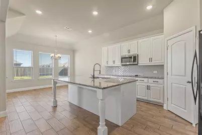 104 Colonial Drive, Joshua, TX 76058 - Photo 11