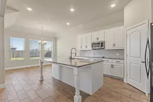 104 Colonial Dr, Joshua, TX 76058 - Photo 11