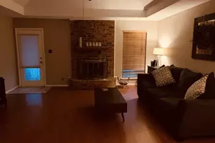 1126 Woodrow Dr, Lewisville, TX 75067 - Photo 9