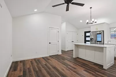 720 Calumet Avenue, Cockrell Hill, TX 75211 - Photo 29