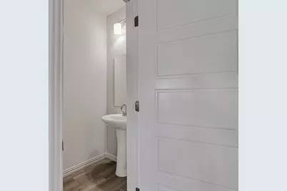 1136 E Broadway Avenue, Fort Worth, TX 76104 - Photo 11