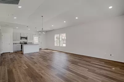 1649 E Terrell Avenue, Fort Worth, TX 76104 - Photo 5