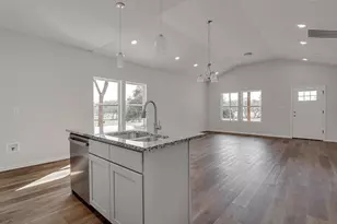 1649 E Terrell Ave, Fort Worth, TX 76104 - Photo 15