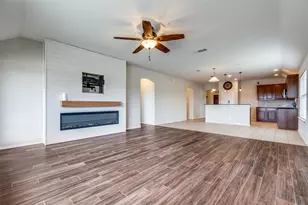 2784 Cresent Lake Dr, Little Elm, TX 75068 - Photo 3