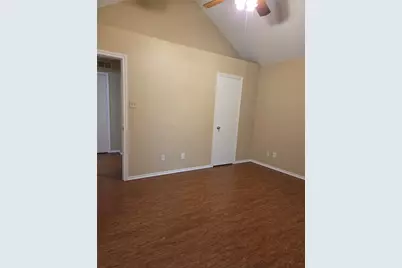 718 Red Oak Drive, Lewisville, TX 75067 - Photo 13