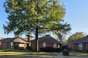 718 Red Oak Dr, Lewisville, TX 75067 - Photo 1