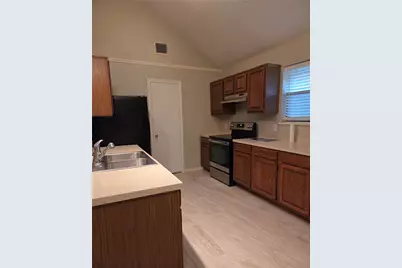 718 Red Oak Drive, Lewisville, TX 75067 - Photo 7