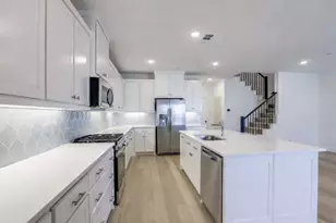 8861 Scarp Hl Ln, Frisco, TX 75035 - Photo 3