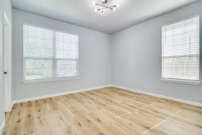 1321 Fletcher Street, Dallas, TX 75223 - Photo 9