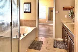 1068 Meadow Scape Dr, Burleson, TX 76028 - Photo 11