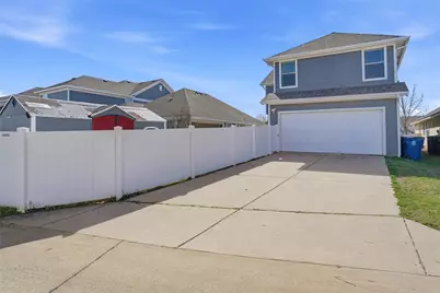 10333 Franklin Drive, Providence Village, TX 76227 - Photo 23