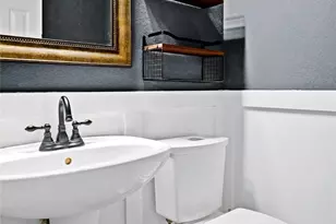 10333 Franklin Dr, Providence Village, TX 76227 - Photo 11