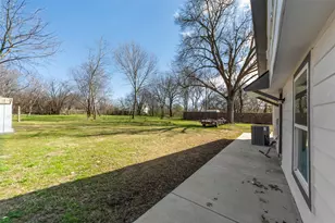 1510 S Lindsay, Gainesville, TX 76240 - Photo 21