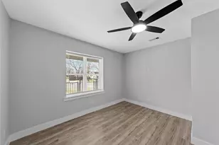 1510 S Lindsay, Gainesville, TX 76240 - Photo 9