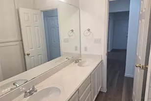 918 Prairie Ave, Cleburne, TX 76033 - Photo 13