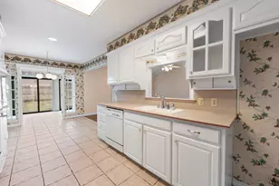 1002 Berkley Dr, Cleburne, TX 76033 - Photo 13