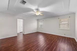 1002 Berkley Dr, Cleburne, TX 76033 - Photo 17