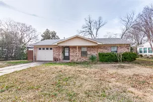 914 W Avenue F, Garland, TX 75040 - Photo 23