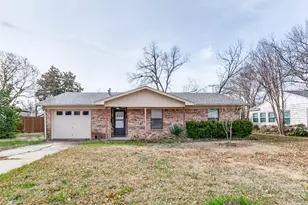 914 W Avenue F, Garland, TX 75040 - Photo 1