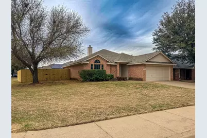 308 Palm Street, Crowley, TX 76036 - Photo 3