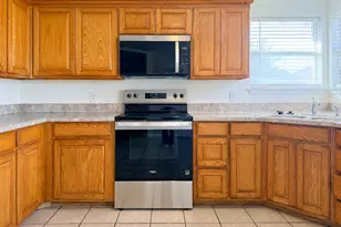 308 Palm St, Crowley, TX 76036 - Photo 17