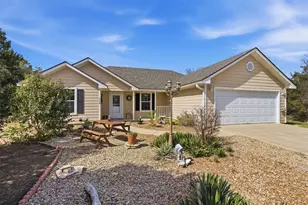 1308 Laredo Dr, Granbury, TX 76048 - Photo 3