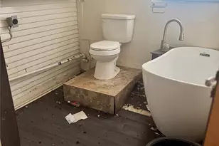 316 Alley St, Perrin, TX 76486 - Photo 13