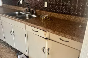 316 Alley St, Perrin, TX 76486 - Photo 5