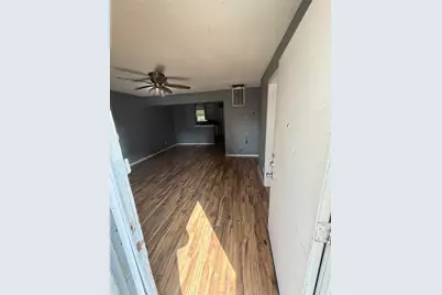 4001 Fitzhugh Avenue, Fort Worth, TX 76105 - Photo 13