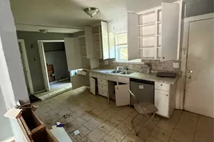 4001 Fitzhugh Ave, Fort Worth, TX 76105 - Photo 3