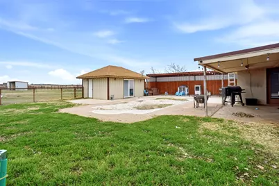 522 S Caddo Street, Lipan, TX 76462 - Photo 3