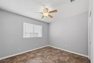 2621 Summertree Dr, Carrollton, TX 75006 - Photo 17