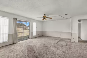 1701 12th St, Mineral Wells, TX 76067 - Photo 7