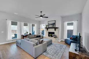 217 Resting Pl, Waxahachie, TX 75165 - Photo 5