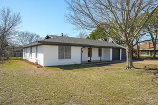 8117 Redwood Dr, Benbrook, TX 76116 - Photo 3