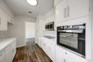 8117 Redwood Dr, Benbrook, TX 76116 - Photo 11